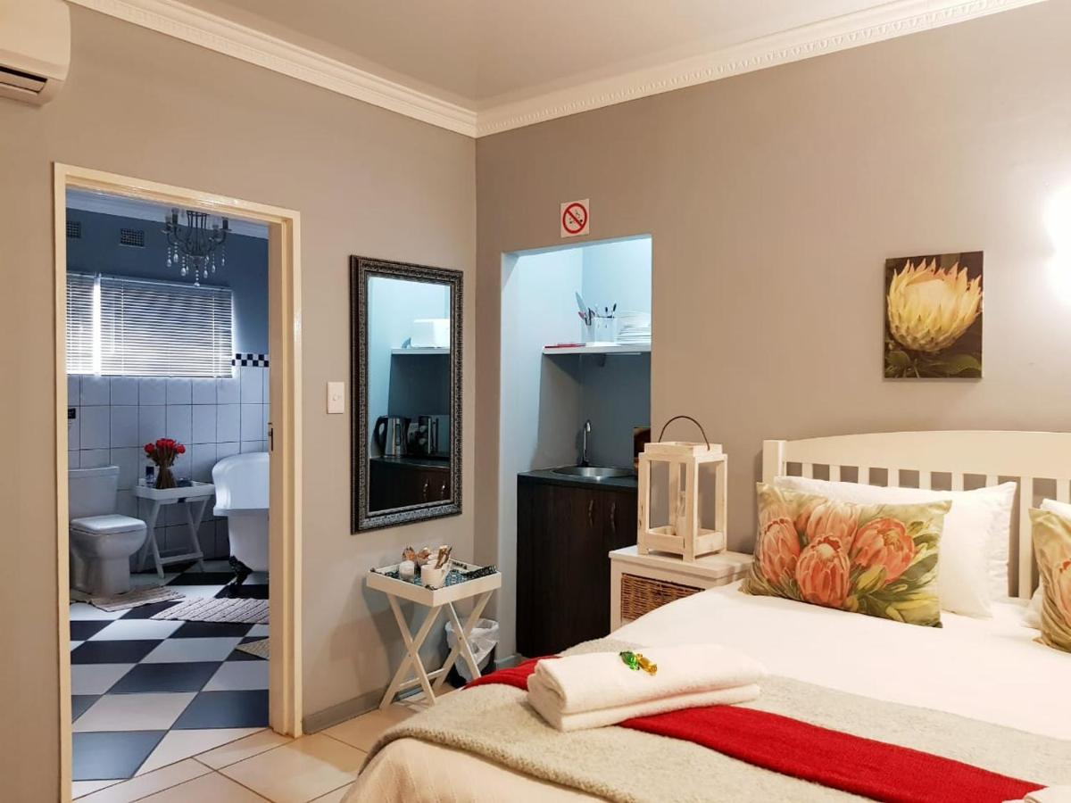 פוצ'פסטרום Graceland Guesthouse מראה חיצוני תמונה