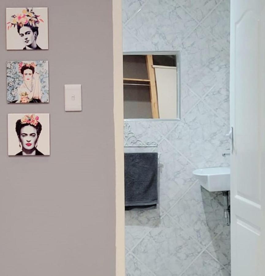 פוצ'פסטרום Graceland Guesthouse מראה חיצוני תמונה