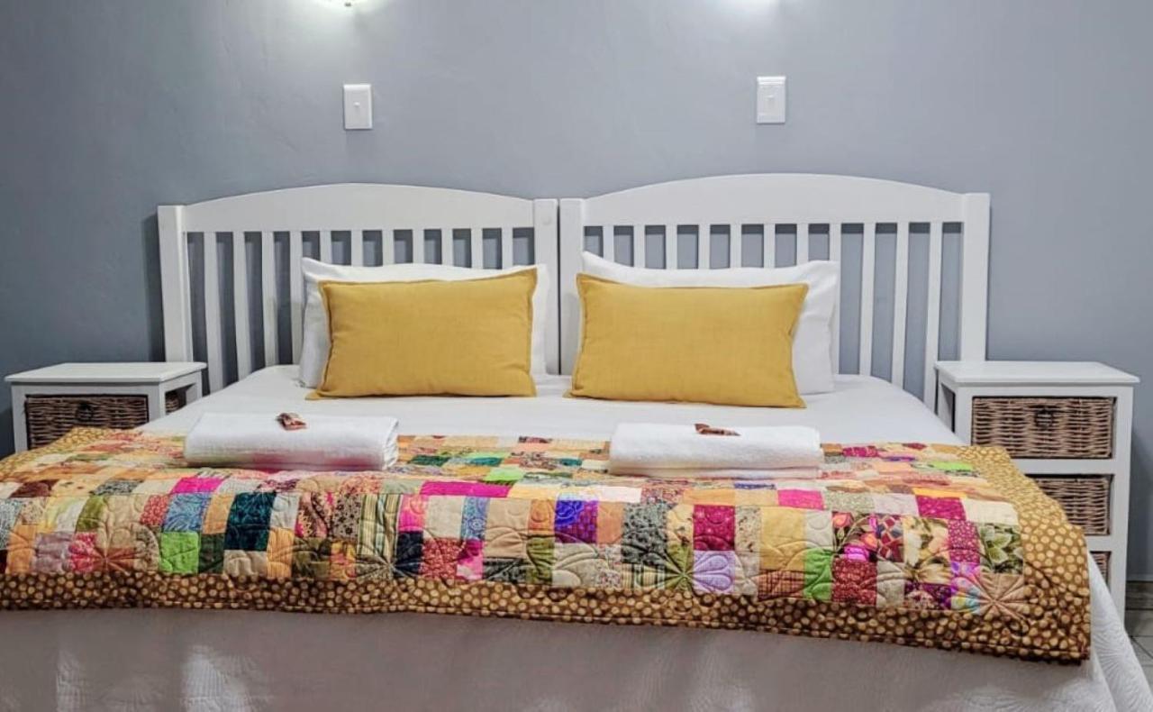 פוצ'פסטרום Graceland Guesthouse מראה חיצוני תמונה