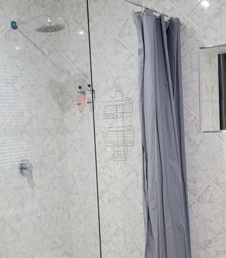 פוצ'פסטרום Graceland Guesthouse מראה חיצוני תמונה