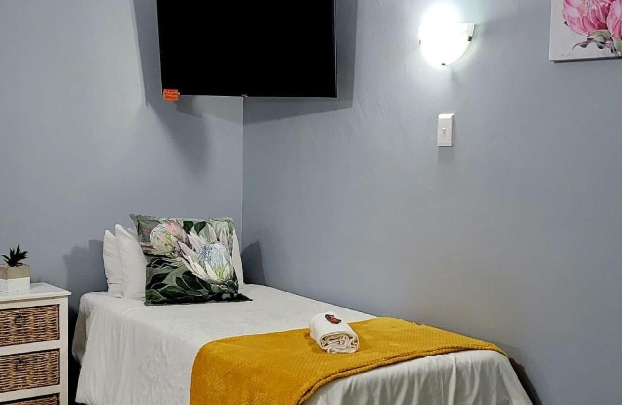 פוצ'פסטרום Graceland Guesthouse מראה חיצוני תמונה